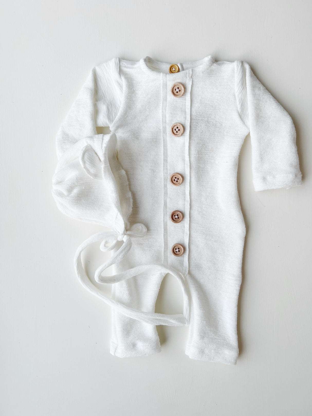 Amos | White Collection (sugar cube)