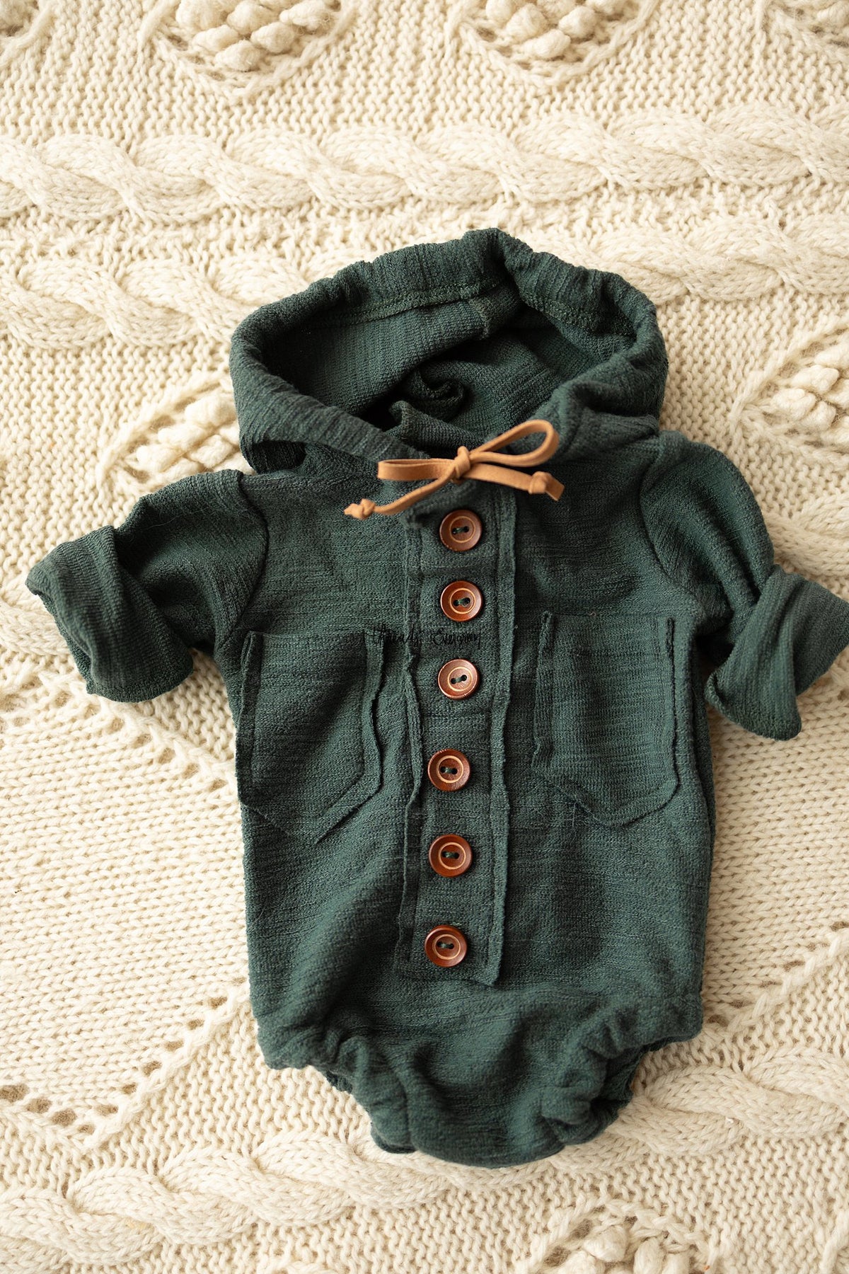 Carlos | Emerald Collection