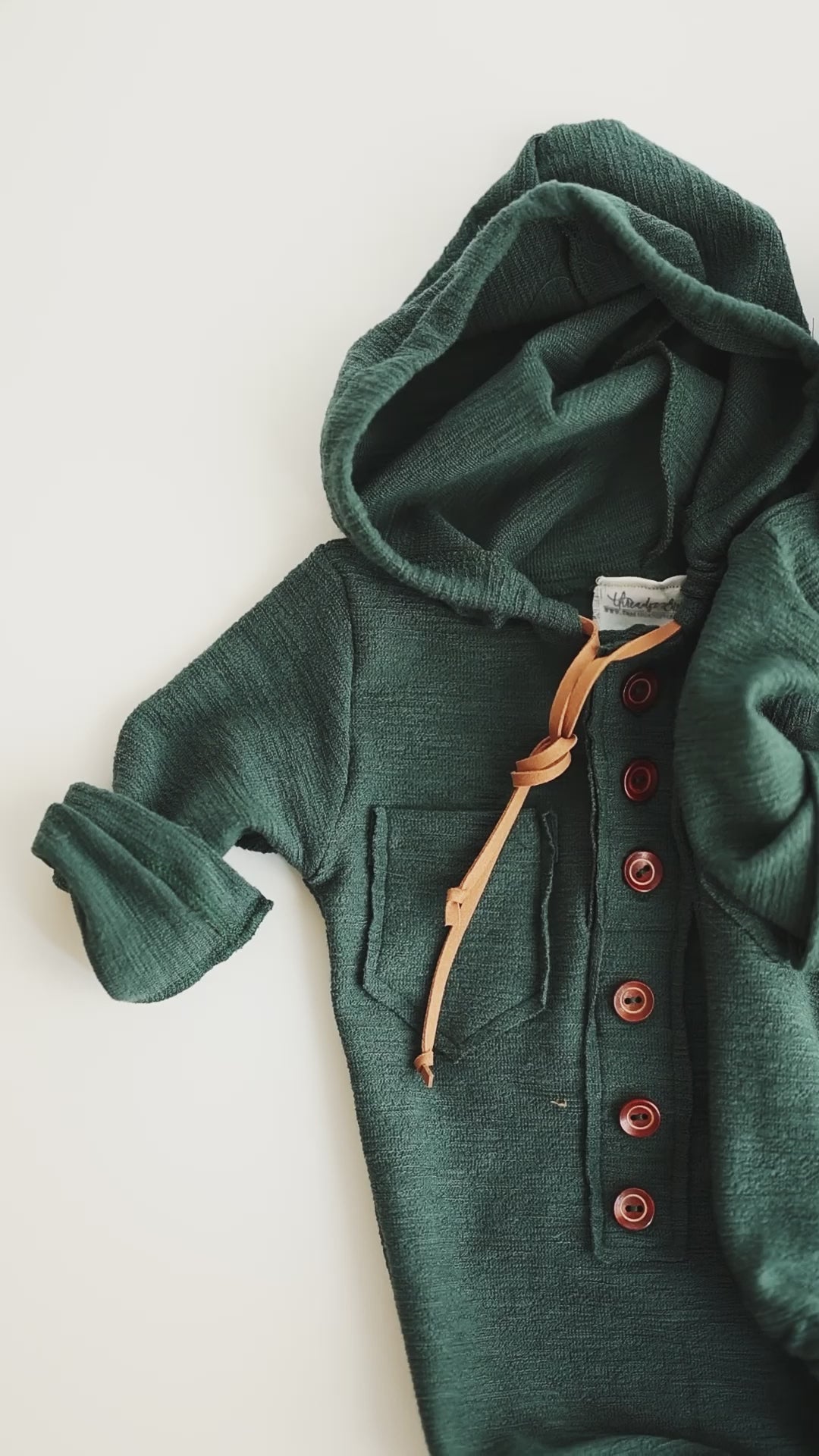 Carlos | Emerald Collection