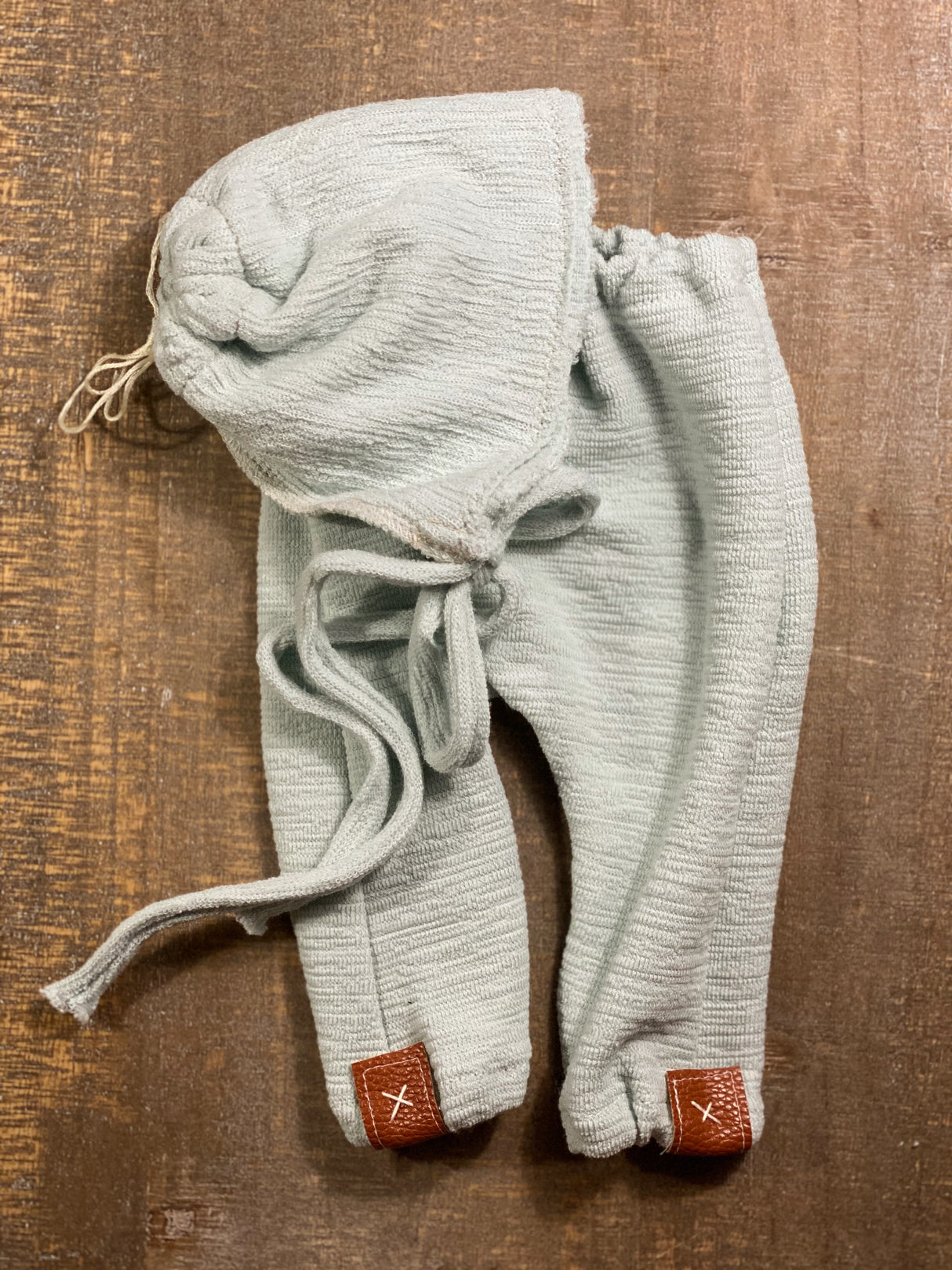 Soft Mint  (freebird fabric)